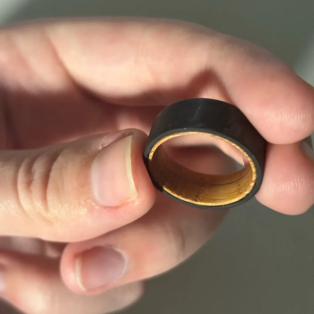 NIB GentleBands Carbon Fiber and Whiskey Barrel Ring Size 7 1/2